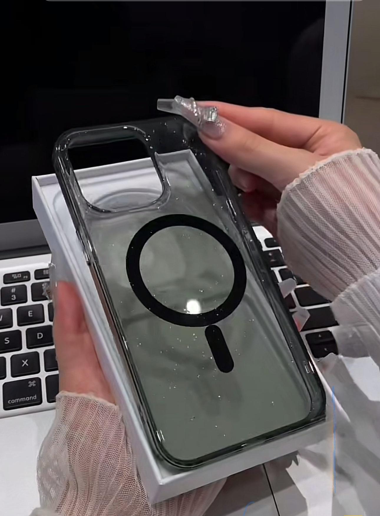 Acrylic ukrasna magsafe maska crna iPhone 15 Pro